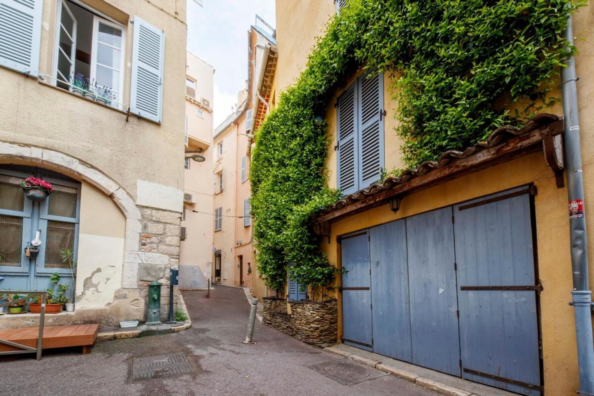 06M - Old Antibes Beautiful Duplex Terrace With Sea View Apartment Exterior photo
