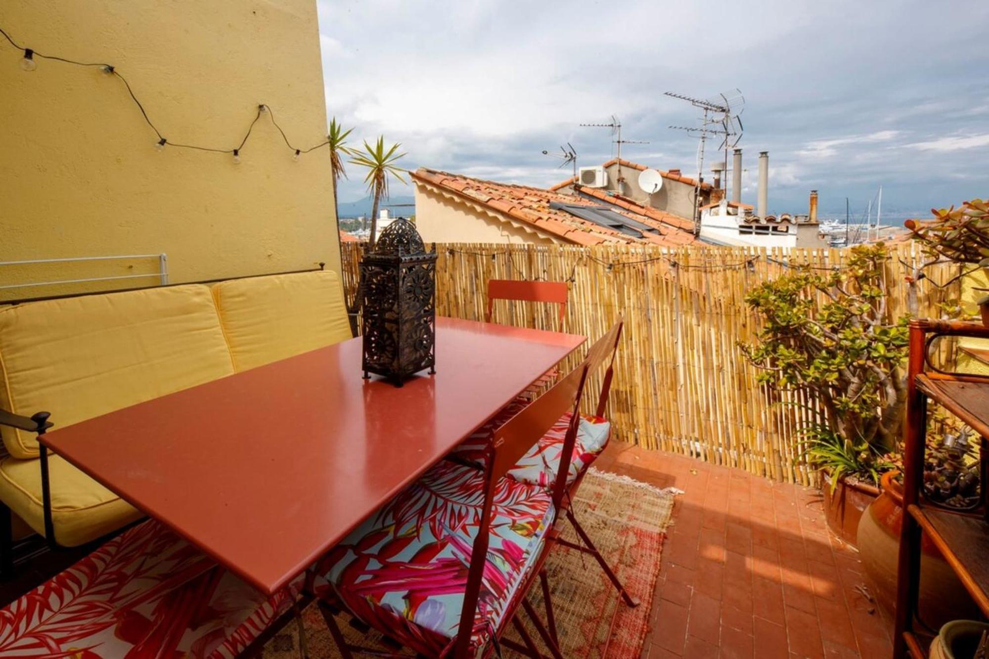 06M - Old Antibes Beautiful Duplex Terrace With Sea View Apartment Exterior photo