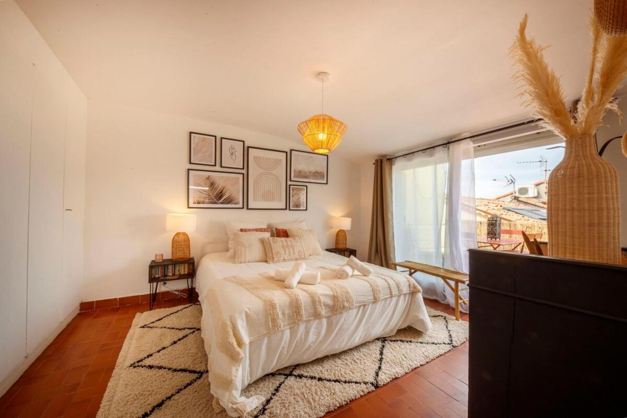 06M - Old Antibes Beautiful Duplex Terrace With Sea View Apartment Exterior photo