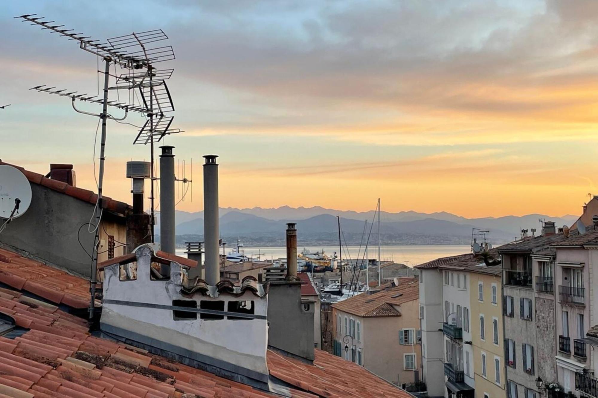 06M - Old Antibes Beautiful Duplex Terrace With Sea View Apartment Exterior photo